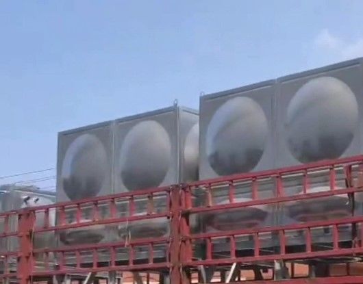 水箱.jpg 水箱.jpg